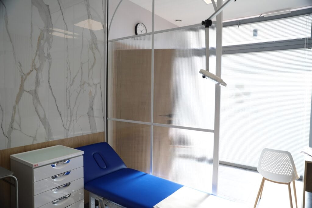 Gabinet proktologiczny Maremed Gdynia, nowoczesne miejsce do leczenia hemoroidów.