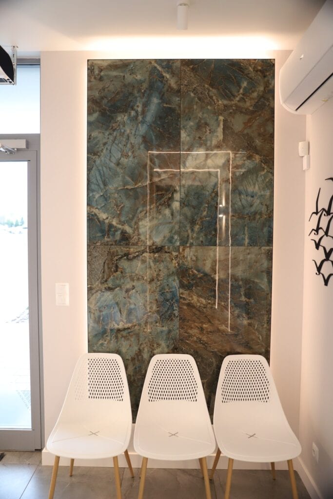 Zabieg proktologiczny w Maremed Gdynia, dr Małys wykonuje skuteczne leczenie hemoroidów.